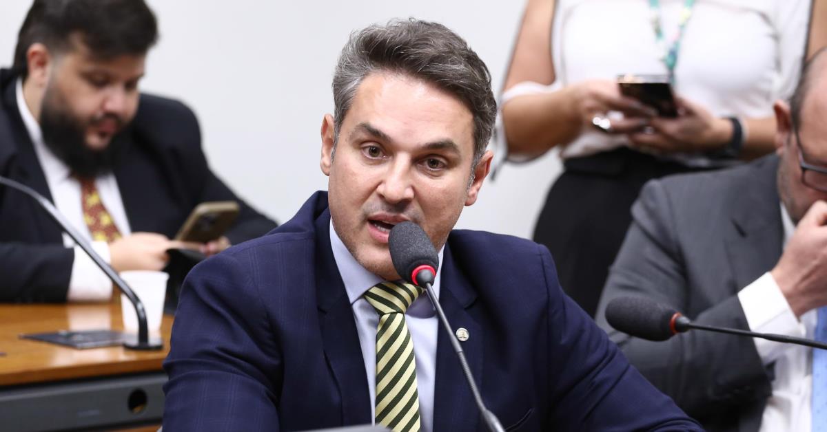 Oposição repudia representação de Lindbergh à PGR por ocupação da Mesa