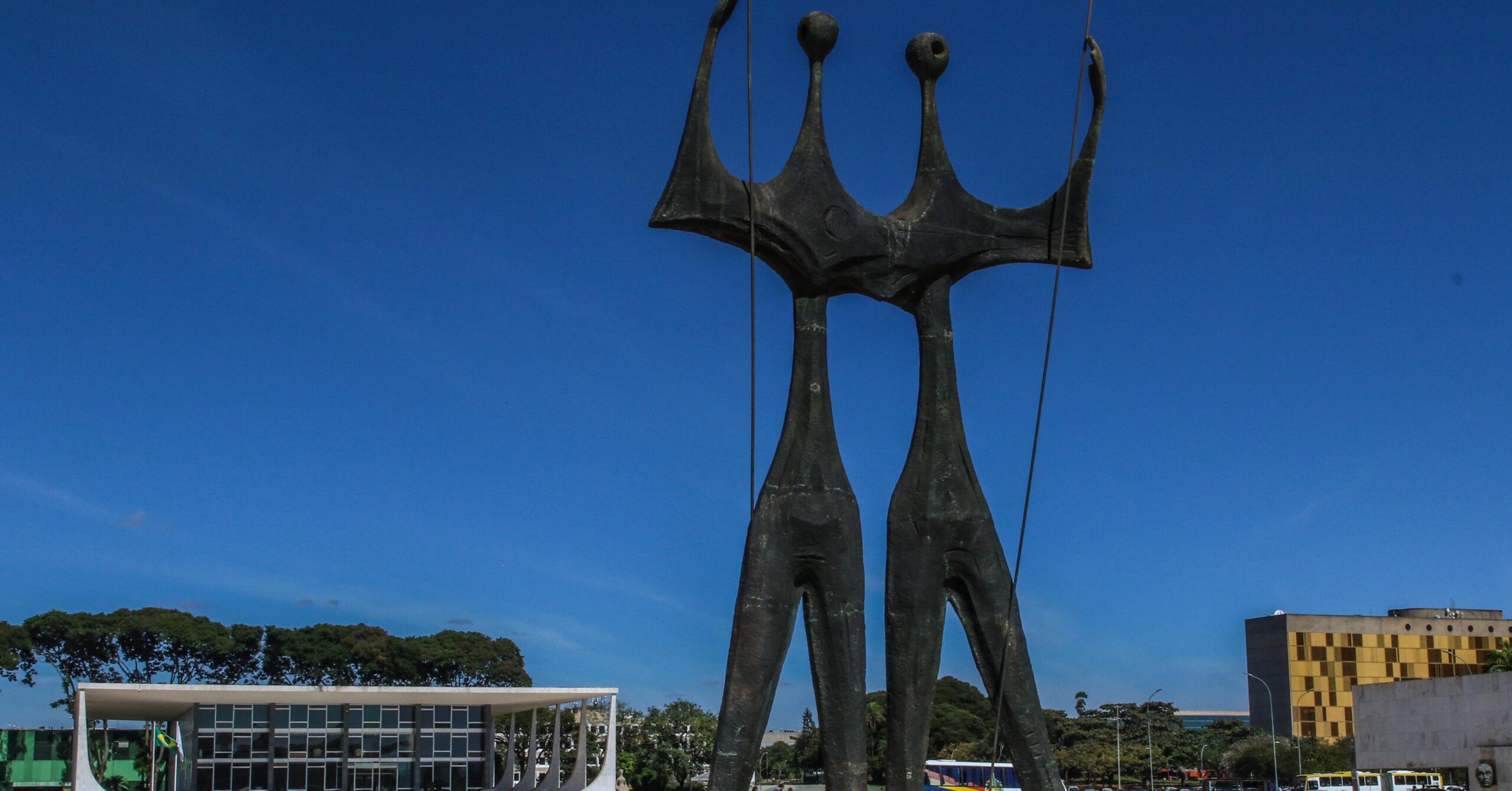 PDT questiona no STF norma que permite débito automático entre bancos