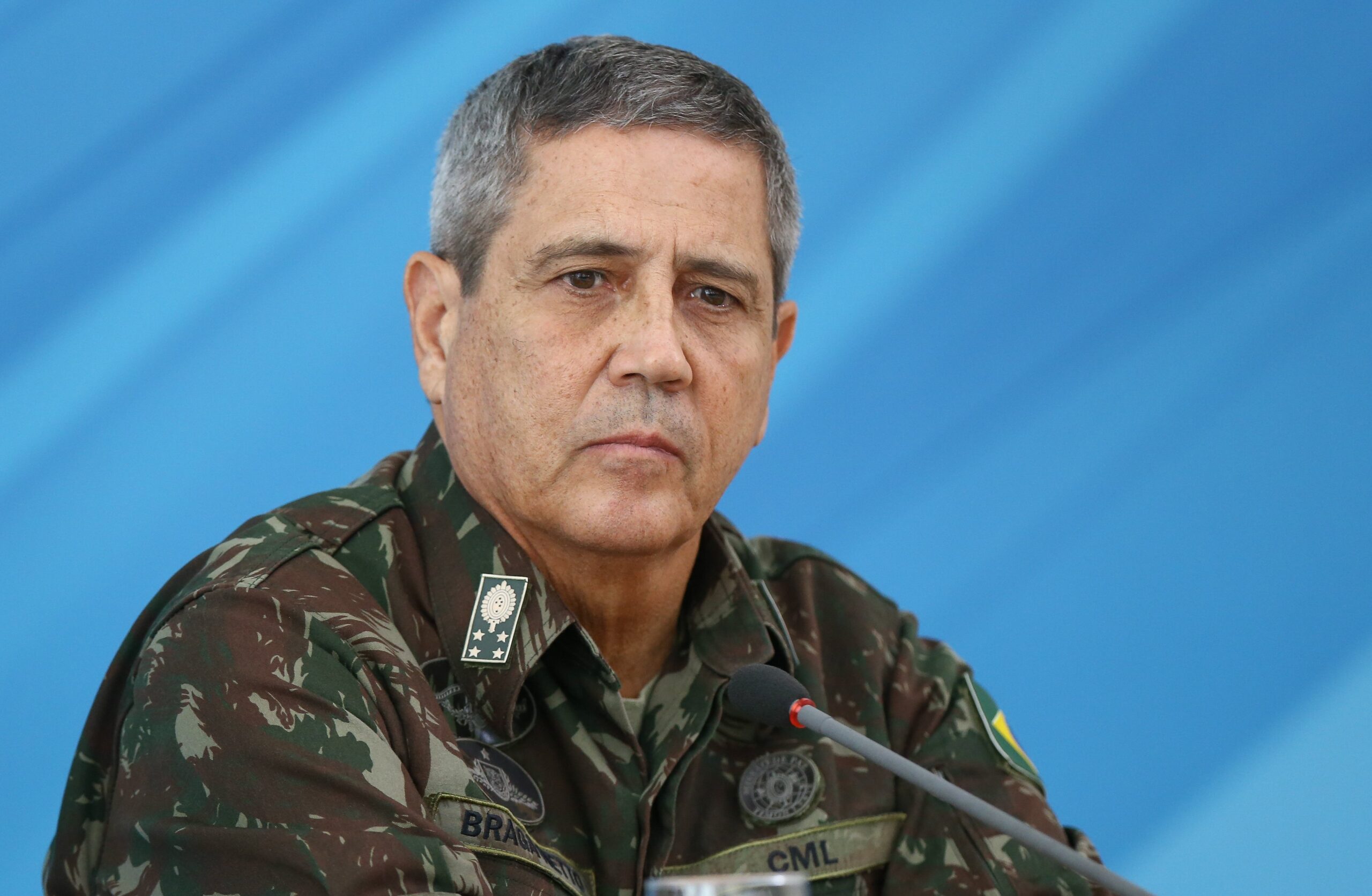 Moraes afirma que a conduta de Braga Netto (foto) justifica prisão, mesmo após fim da fase de instrução.
