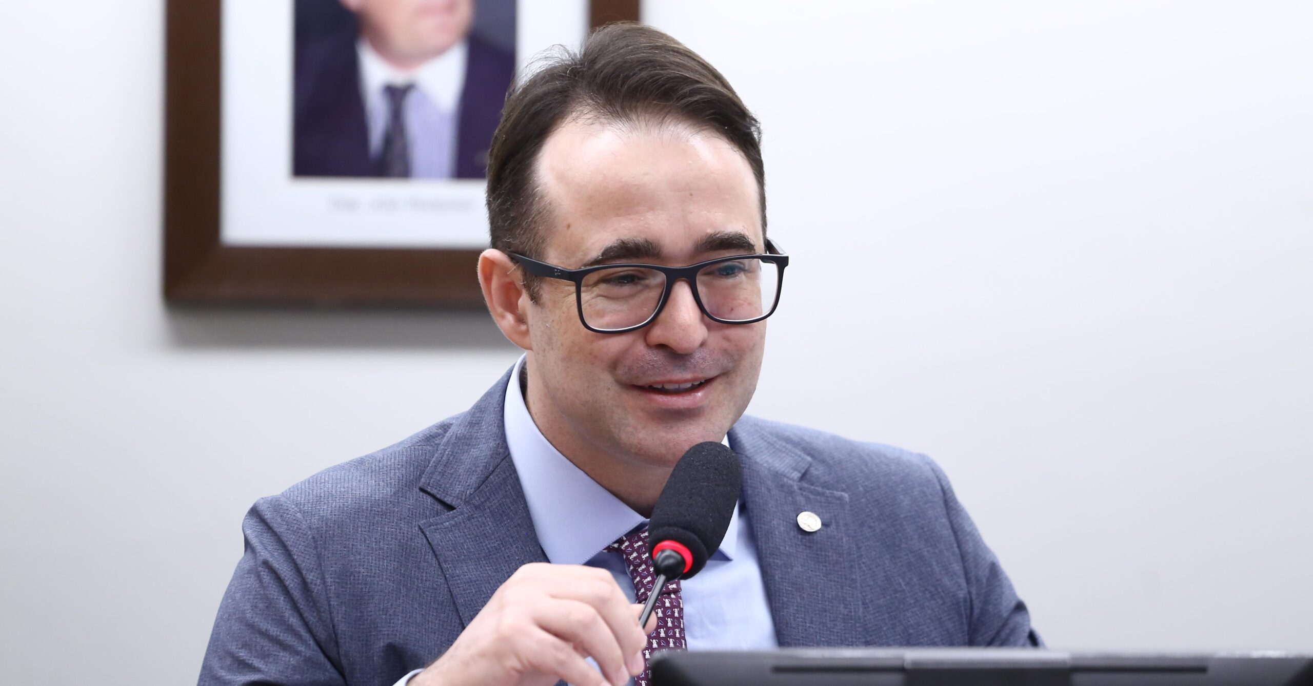 Projeto proíbe escolas de divulgarem imagens de crianças na internet