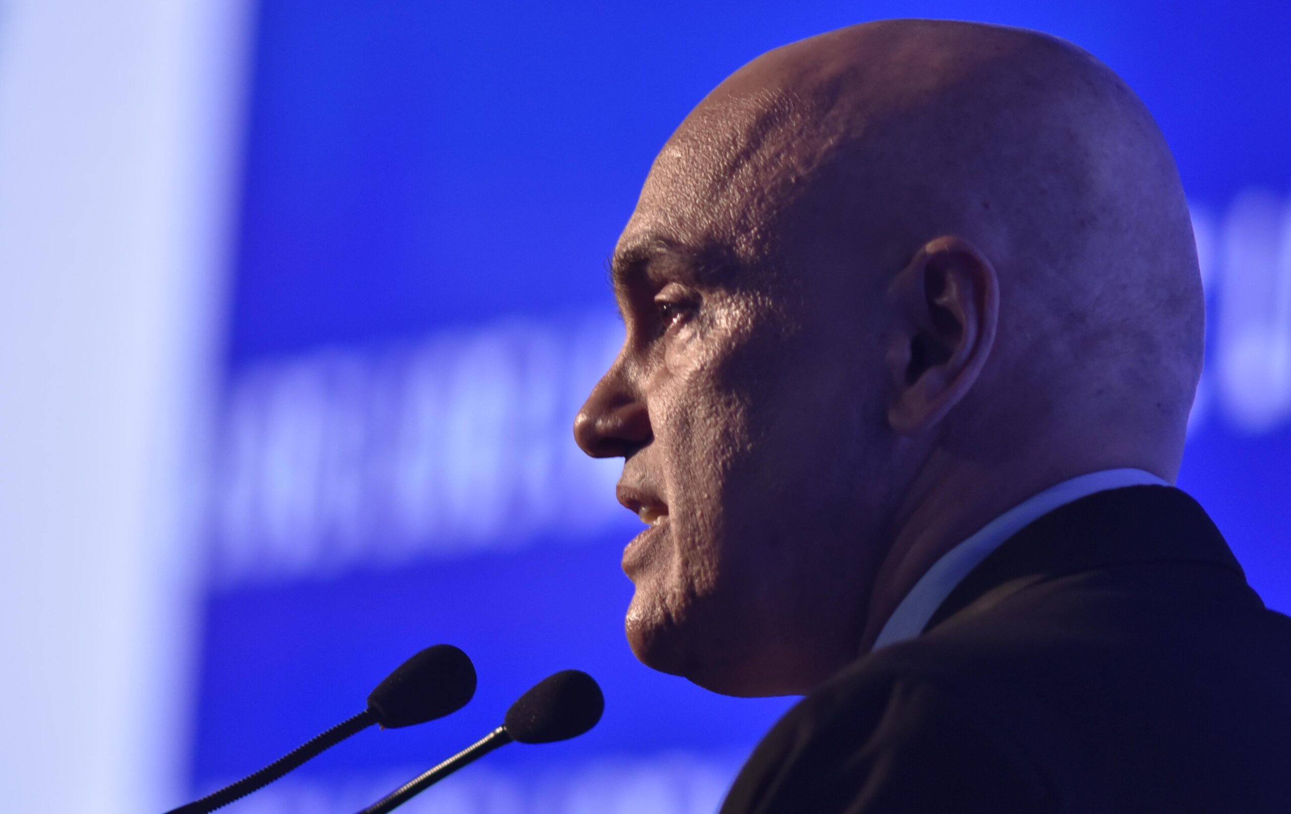 Alexandre de Moraes diz que não recuar diante das sanções impostas pelo governo Donald Trump.