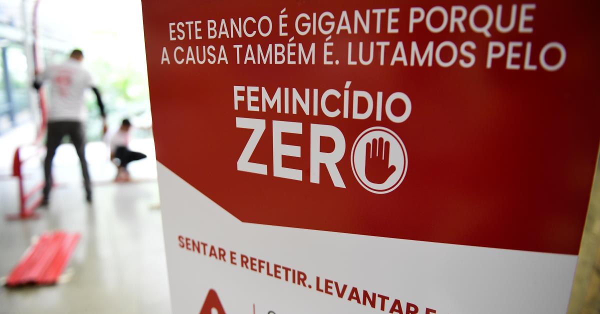 Senado lança campanha Agosto Lilás em combate à violência doméstica