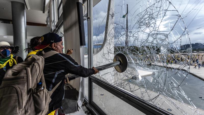 Prédios do Supremo, do Planalto e do Congresso foram atacados e invadidos em 8 de janeiro de 2023.