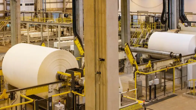 Fábrica de celulose no Paraná.