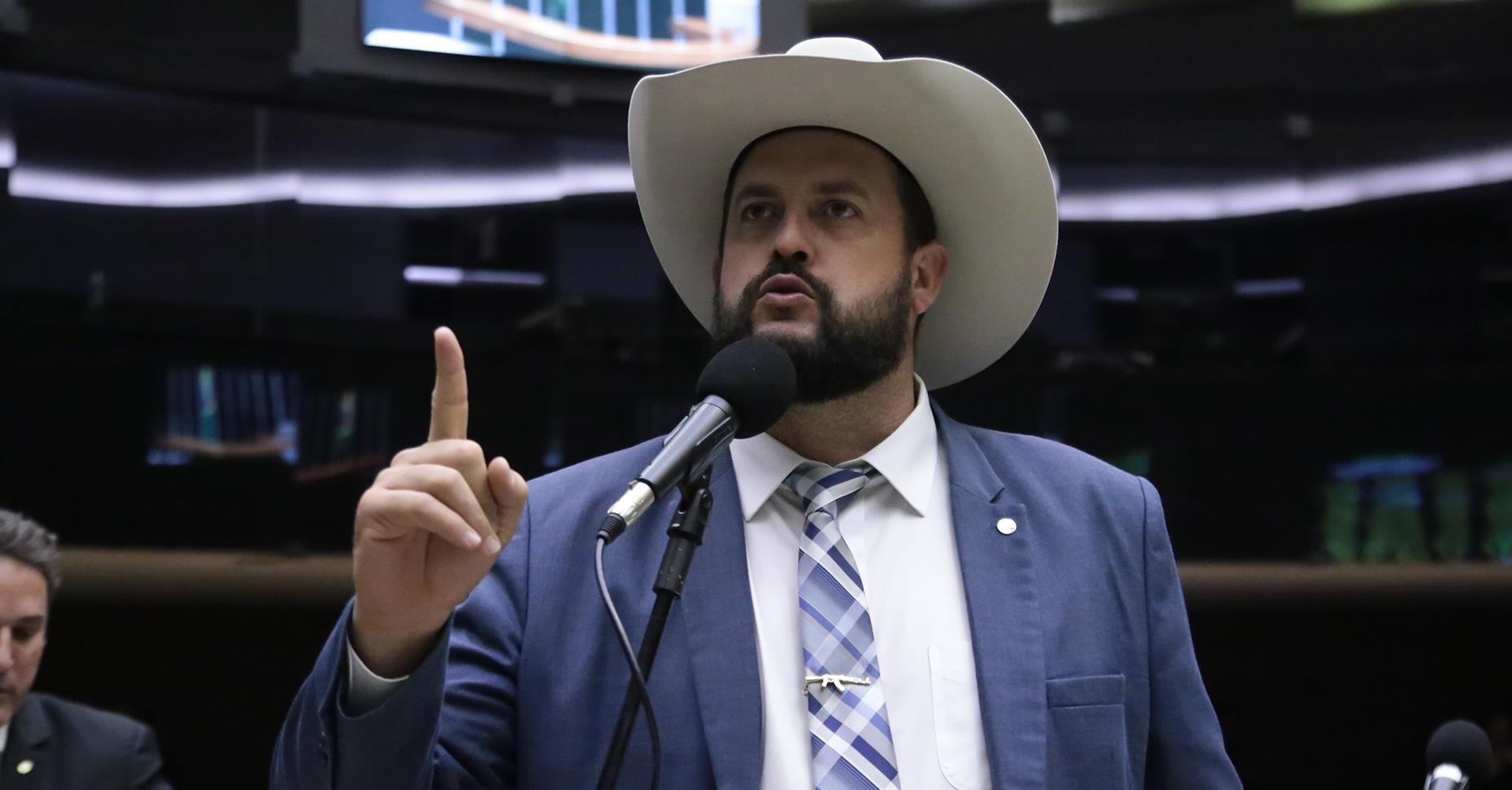 Zé Trovão ameaça “acabar com a vida” de Moraes e depois recua