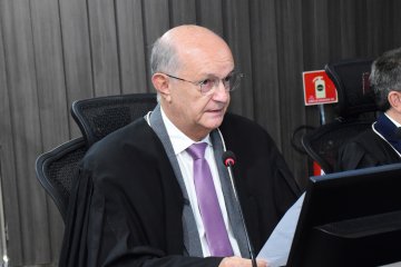 Foto do desembargador Aluízio Bezerra