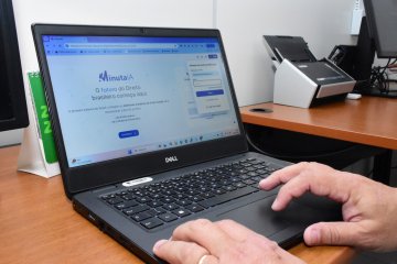 Foto de um microcomputador