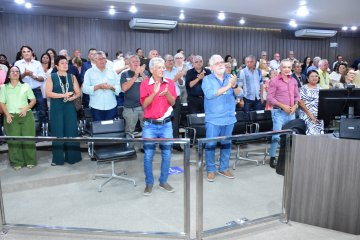 Foto da Galeria do Pleno loada de servidores 