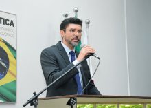 Foto do juiz Max Nunes