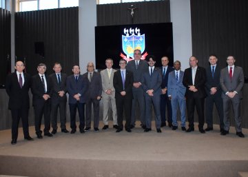 Foto de Fred com os magistrados habilitados