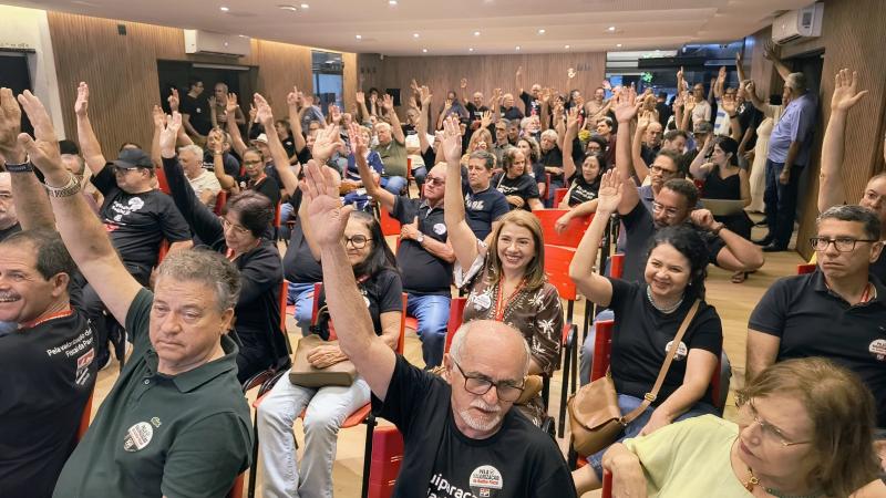 Sindifisco-PB encerra AGE de indicativo de greve