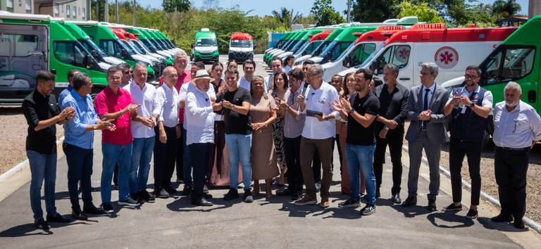 Governo Federal entrega Unidades Odontológicas Móveis e ambulâncias do SAMU em Alagoas