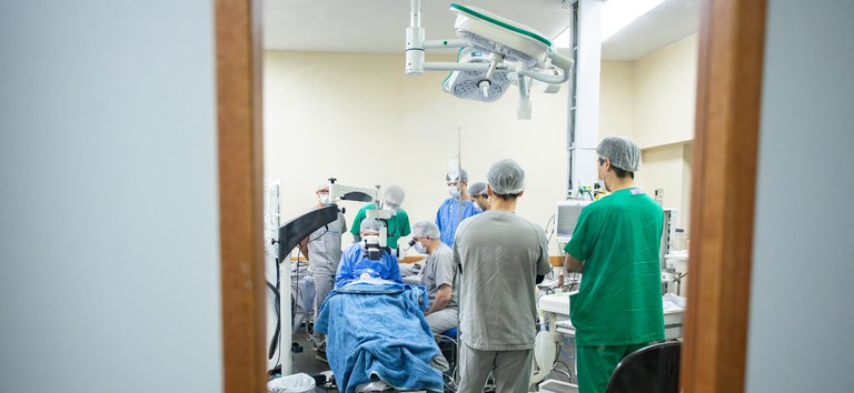 Hospital privado do Espírito Santo começa a realizar cirurgias gratuitas em pacientes do SUS pelo Agora Tem Especialistas