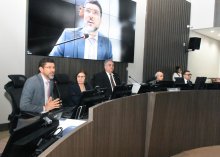 Foto do Pleno duante a capacitação de IA