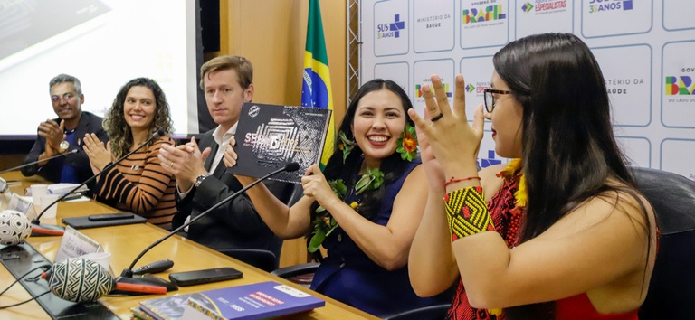 Ministério da Saúde lança obra que celebra os 15 anos da Sesai e resgata a trajetória da saúde indígena no Brasil